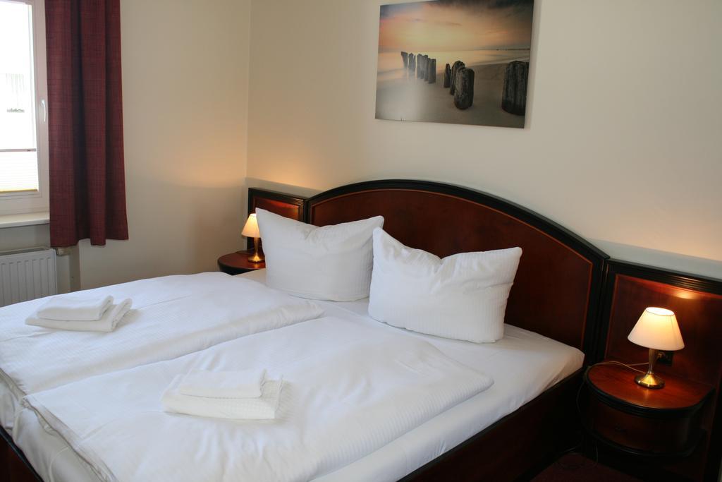 Garni Eden Hotels Villa Dora Heringsdorf  Exterior photo